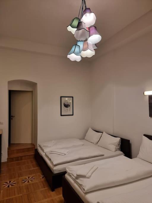 Sissi Royal Suite - Inner City 4 Bedroom Apartment Вена Экстерьер фото